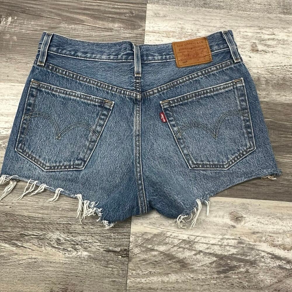 Levis Premium 501XX Blue‎ Womens 26 High Rise Button Fly Raw Cutoff Jean Shorts - Picture 2 of 14